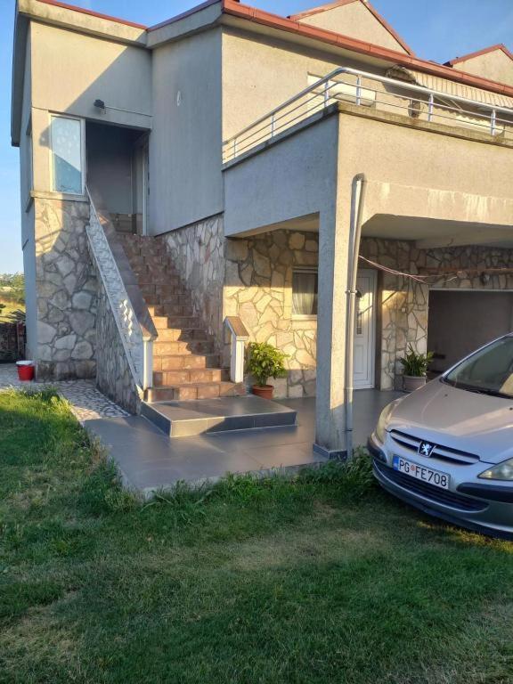 A Pousada Traveler'S Rest - Near Podgorica Airport Mitrovici  Exterior foto