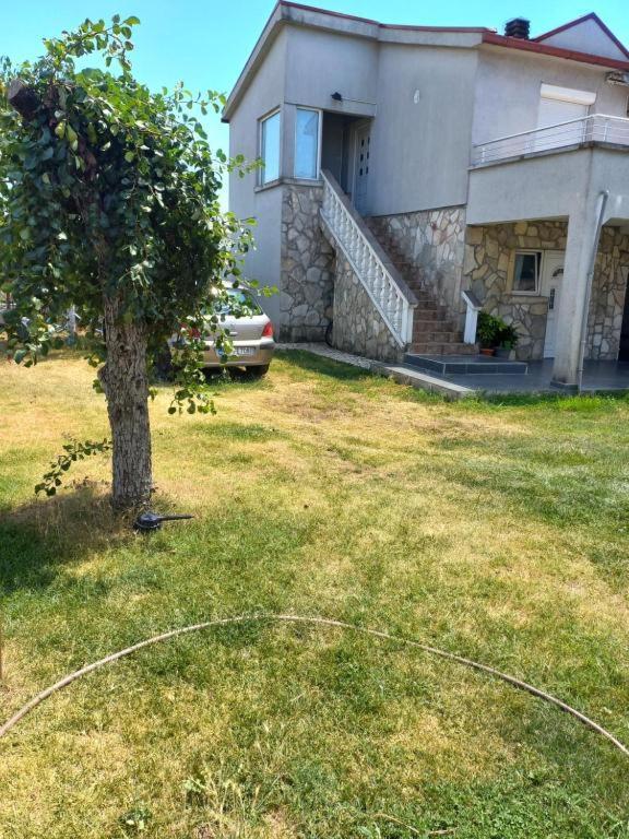 A Pousada Traveler'S Rest - Near Podgorica Airport Mitrovici  Exterior foto