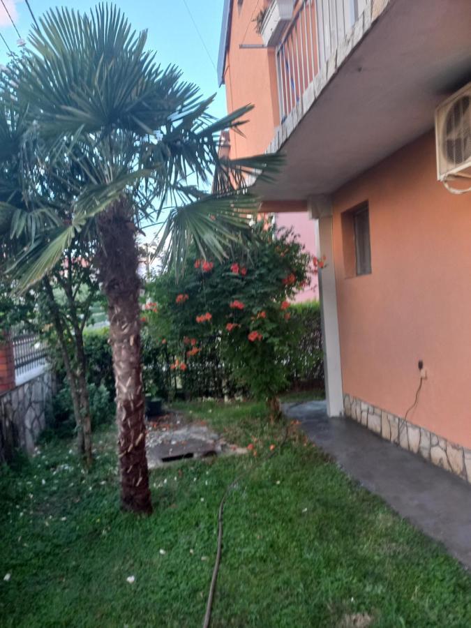 A Pousada Traveler'S Rest - Near Podgorica Airport Mitrovici  Exterior foto