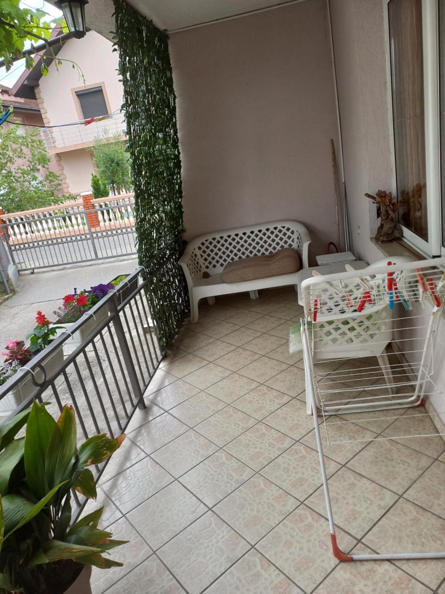A Pousada Traveler'S Rest - Near Podgorica Airport Mitrovici  Exterior foto
